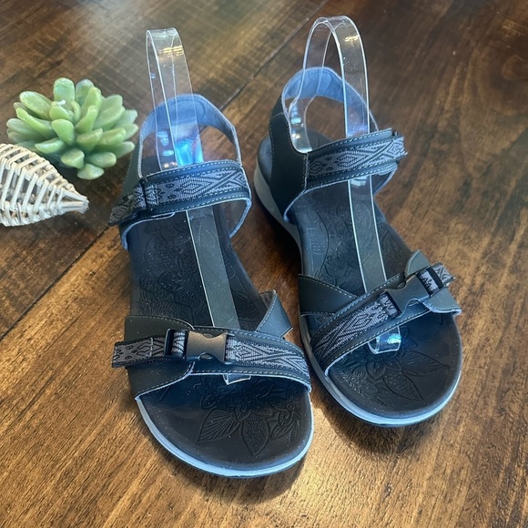 Dansko | “Angie” Adjustable Strap Sandal - Picture 2 of 9